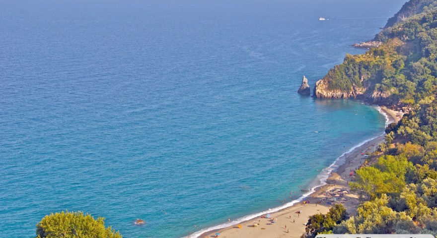 makrirachi-agioi-saranta_1