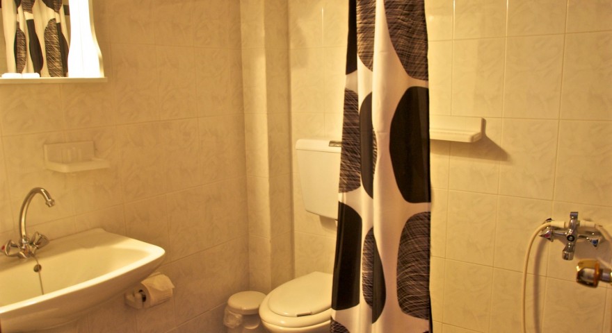 Apartment  12 bathroom 