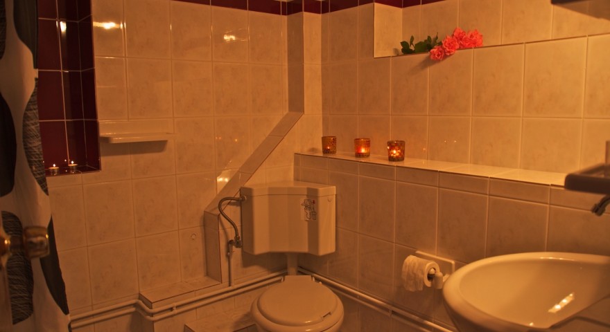 Apartment  24 bathroom 